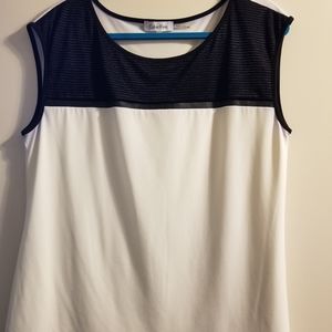 Short sleeved blouse